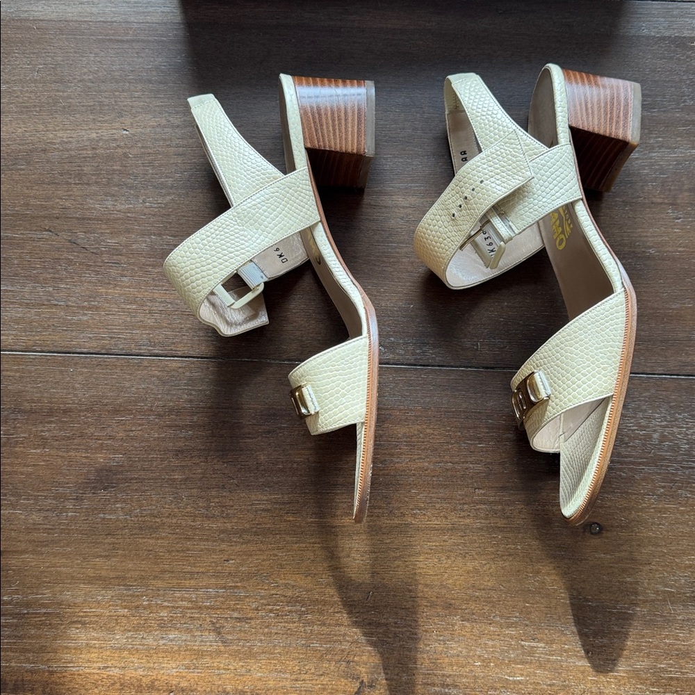 Sz 10 AA Ferragamo DK 06395 pale yellow gargano avorio calf Liz Prt sandals - Picture 6 of 17